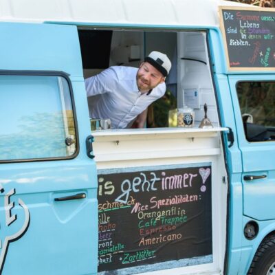 mobiler-eiswagen-der-nice-wagen